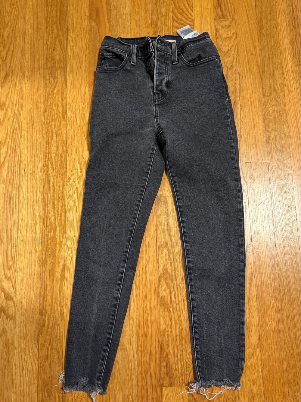 Levi’s wedgie skinny black jeans